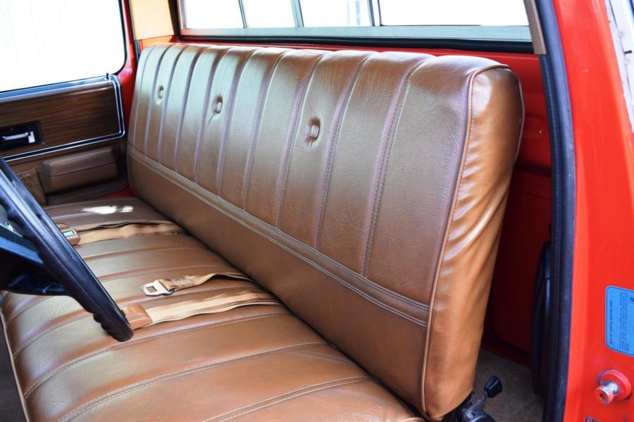 Интерьер Chevrolet C10 Cheyenne Super 1974 года  (фото 194 из 365)